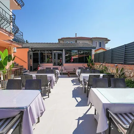 Mut Ξενοδοχείο Φετιγιέ